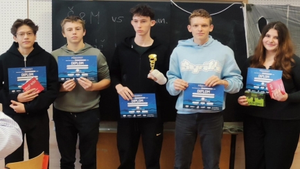 Tým Vomáčkovi ovládl oblastní kolo pIšQworek!