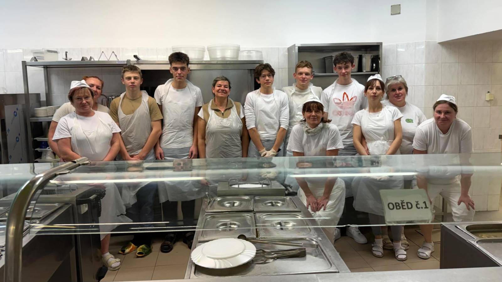 Vaření v jídelně